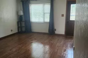 30805 Lincoln Dr, Granger, IN 46530 - Photo 3