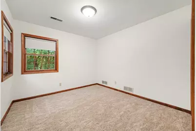 433 Brookshire Court, Valparaiso, IN 46385 - Photo 15