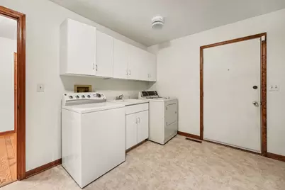433 Brookshire Court, Valparaiso, IN 46385 - Photo 19