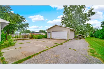 8973 Luann Drive S, Demotte, IN 46310 - Photo 21