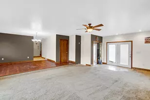 8973 Luann Dr S, Demotte, IN 46310 - Photo 7