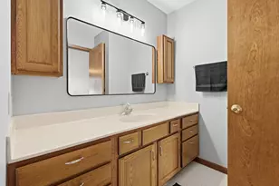 8720 Jackson St, Merrillville, IN 46410 - Photo 13
