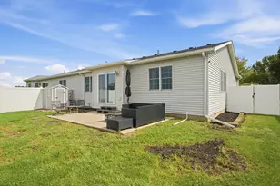 8720 Jackson St, Merrillville, IN 46410 - Photo 17