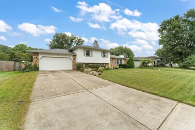 618 Dogwood Drive, Michigan City, IN 46360 - Photo 3