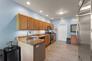 8092 Tuckaway Ct, Crown Point, IN 46307 - Photo 9