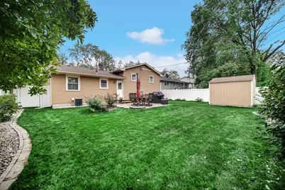 9544 Hawthorne Drive, Munster, IN 46321 - Photo 31