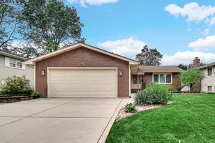 9544 Hawthorne Dr, Munster, IN 46321 - Photo 1