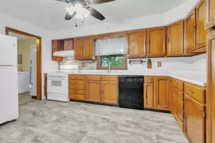 10404 Noble St, Crown Point, IN 46307 - Photo 11