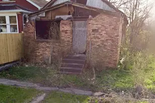 2443 Delaware St, Gary, IN 46407 - Photo 3
