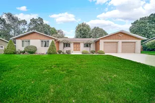 2633 N Stuyvesant Ln, La Porte, IN 46350 - Photo 1