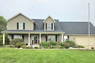 864 Jeflynn Dr, Kouts, IN 46347 - Photo 1