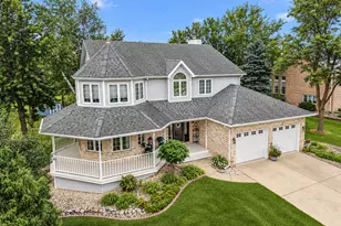 9260 Franklin Dr, Saint John, IN 46373 - Photo 1