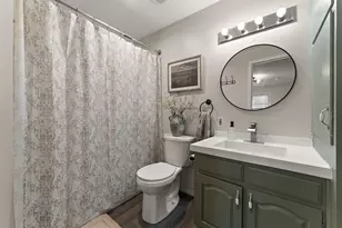 902 S 200 E, La Porte, IN 46350 - Photo 11
