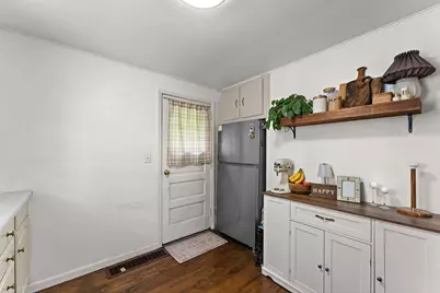 902 S 200 E, La Porte, IN 46350 - Photo 7