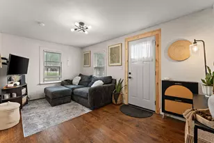 902 S 200 E, La Porte, IN 46350 - Photo 5