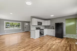 20 Elm Ave, Hobart, IN 46342 - Photo 11