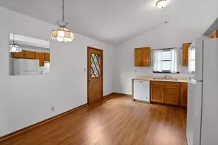 429-431 Woodlawn Ave, Chesterton, IN 46304 - Photo 11