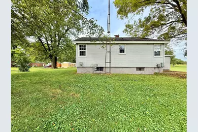 203 E Maple, Medaryville, IN 47957 - Photo 13