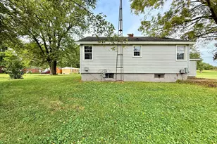 203 E Maple, Medaryville, IN 47957 - Photo 13