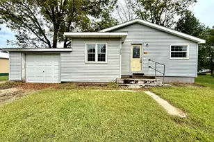 203 E Maple, Medaryville, IN 47957 - Photo 1