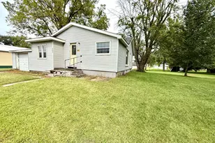 203 E Maple, Medaryville, IN 47957 - Photo 11