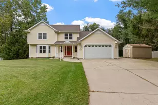 1843 N Pine Ridge Dr, La Porte, IN 46350 - Photo 1