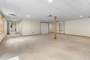1843 N Pine Ridge Dr, La Porte, IN 46350 - Photo 31