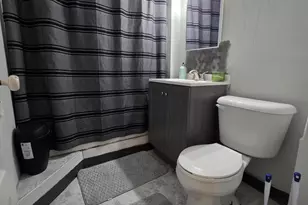 407 Prospect St, East Chicago, IN 46312 - Photo 11