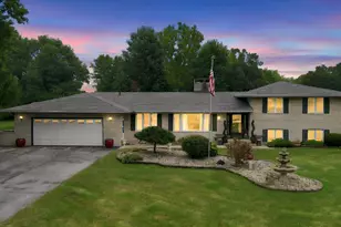 247 Westgate Dr, Valparaiso, IN 46385 - Photo 1