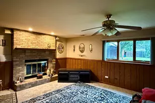 1401 Capri Ln, Dyer, IN 46311 - Photo 5