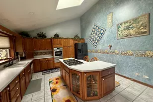 1401 Capri Ln, Dyer, IN 46311 - Photo 5