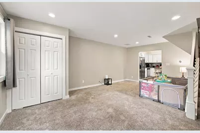 809 Azalea Street SE, Demotte, IN 46310 - Photo 9