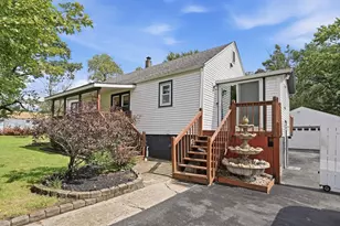 2525 Colfax St, Gary, IN 46406 - Photo 3