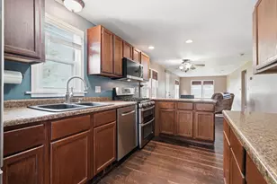 2525 Colfax St, Gary, IN 46406 - Photo 9