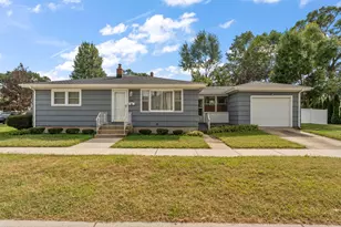 346 N Harvey St, Griffith, IN 46319 - Photo 1
