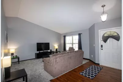 568 Fox Burrow Court, Valparaiso, IN 46385 - Photo 17