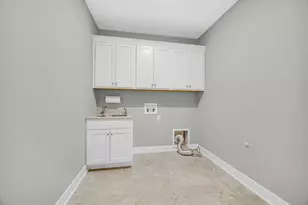 2502 Stirling Dr, Valparaiso, IN 46383 - Photo 23