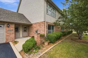 11014 Beacon Ct, Saint John, IN 46373 - Photo 1