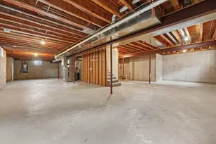 10739 Erie Dr, Crown Point, IN 46307 - Photo 19
