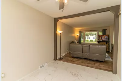 257 Navajo Trail, Lowell, IN 46356 - Photo 9
