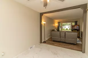 257 Navajo Trail, Lowell, IN 46356 - Photo 9