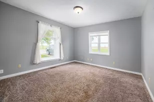 501 N Newton St, Goodland, IN 47948 - Photo 11
