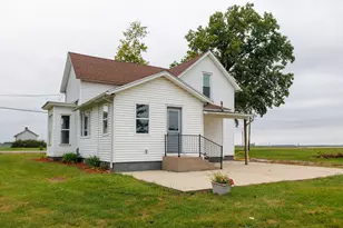501 N Newton St, Goodland, IN 47948 - Photo 31