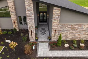 455 Stonebridge Pkwy, Valparaiso, IN 46383 - Photo 3