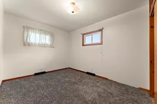 7480 Madison St, Merrillville, IN 46410 - Photo 15