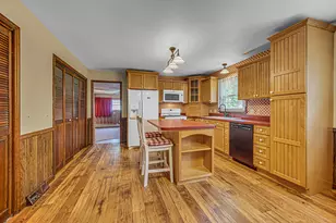 8868 Luann Dr E, Demotte, IN 46310 - Photo 5