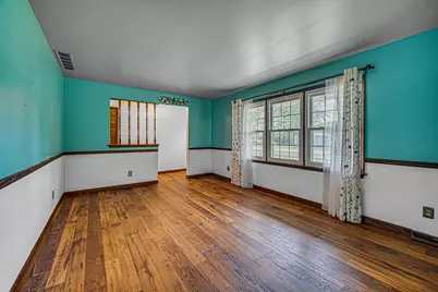 8868 Luann Drive E, Demotte, IN 46310 - Photo 3