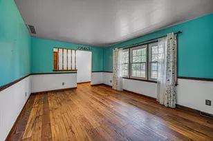 8868 Luann Dr E, Demotte, IN 46310 - Photo 3