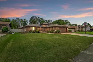 506 Heather Ln, Dyer, IN 46311 - Photo 1