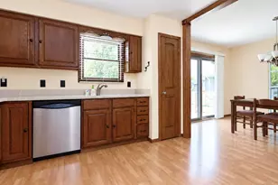 3617 Kingsway Dr, Crown Point, IN 46307 - Photo 9